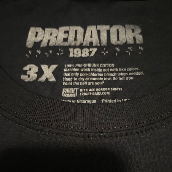 PREDATOR - classic crewneck graphic tee - Picture 6 of 11
